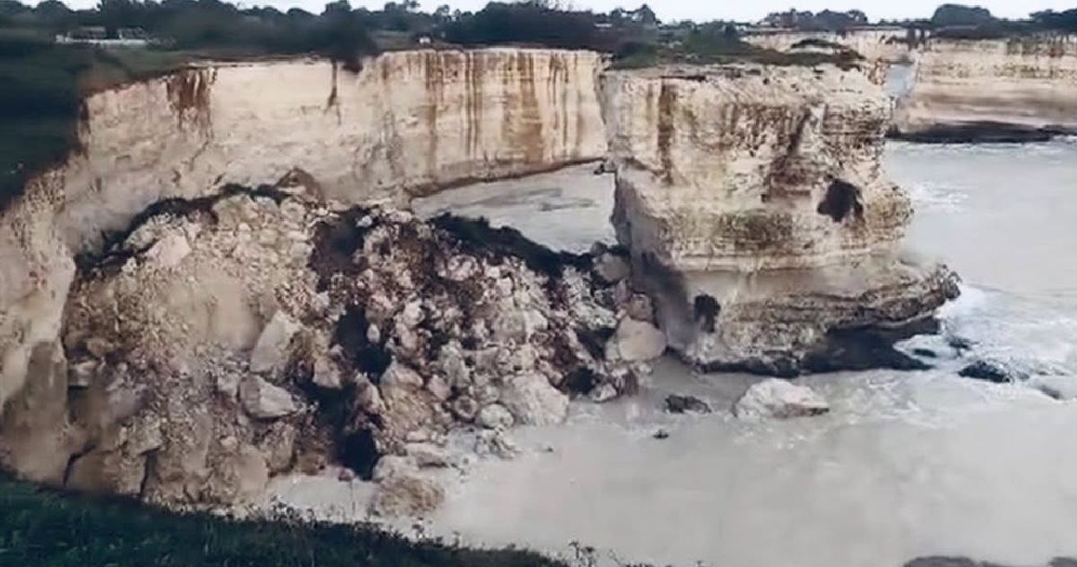 melendugno-crollo-santandrea