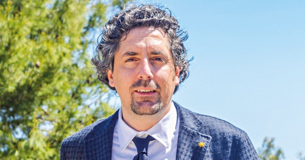 emanuele-giangreco-specchia